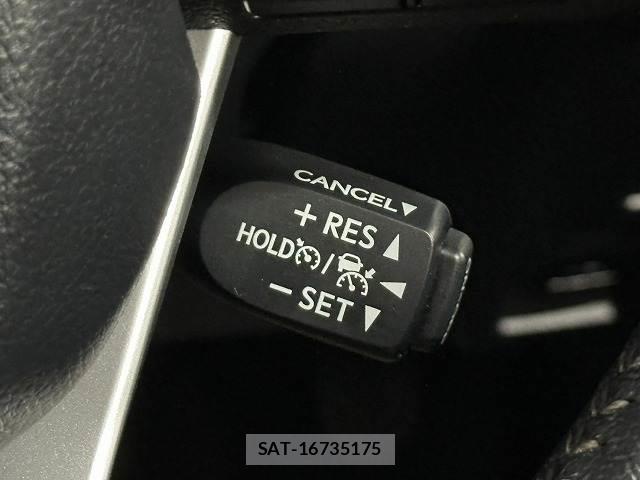 Toyota HILUX 2022-07 8867159-4