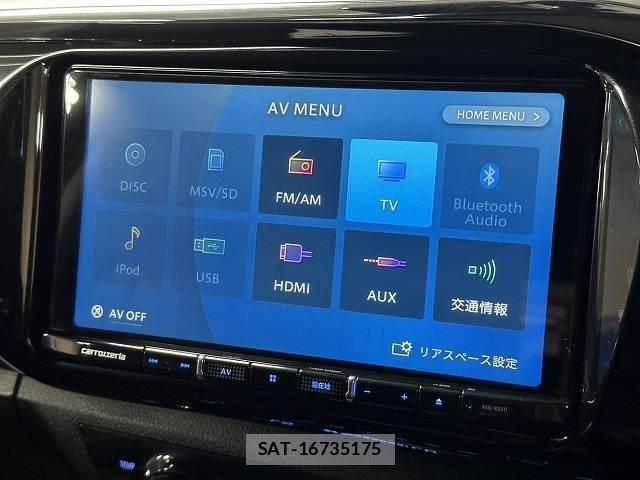 Toyota HILUX 2022-07 8867159-6