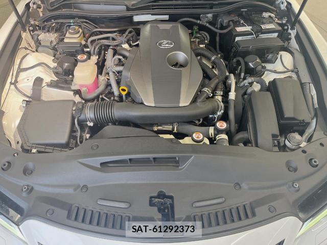 Lexus IS 2021-04 8865312-17