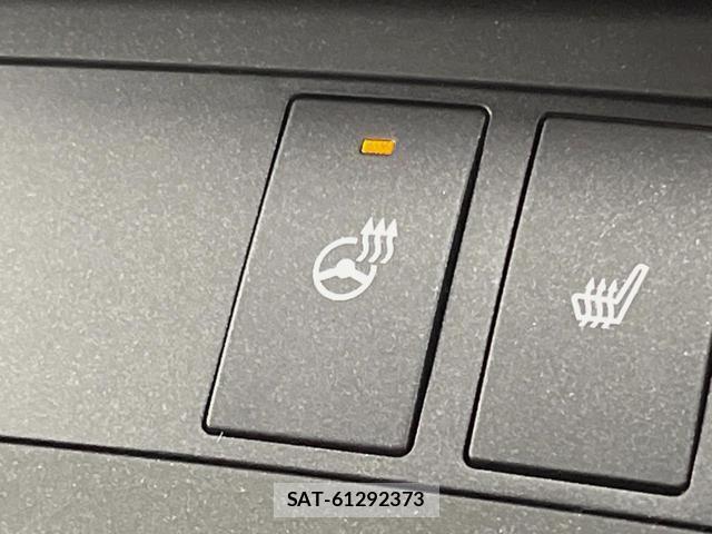 Lexus IS 2021-04 8865312-5