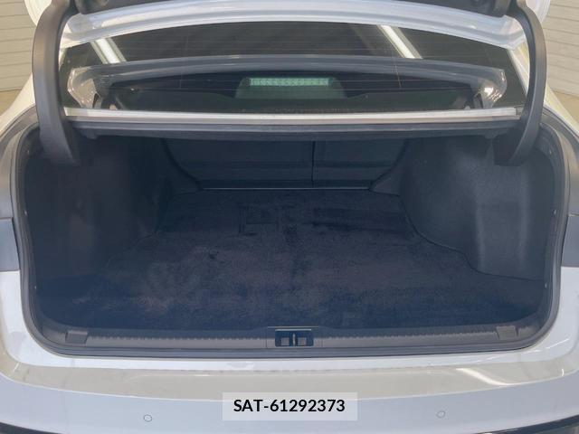 Lexus IS 2021-04 8865312-9