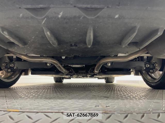 Lexus IS 2022-05 8865315-19