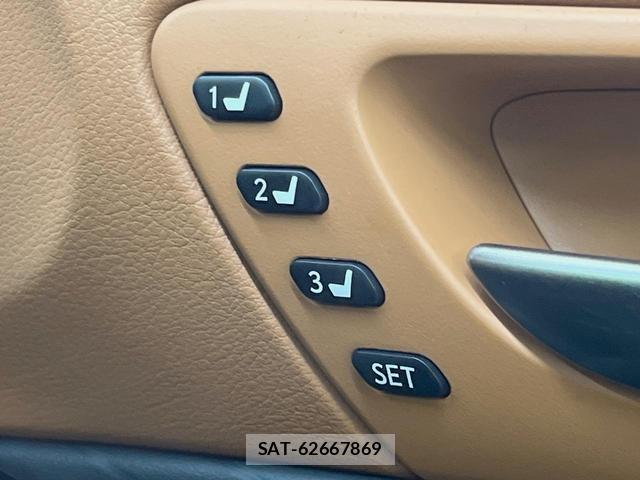 Lexus IS 2022-05 8865315-6