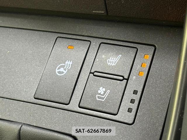 Lexus IS 2022-05 8865315-9