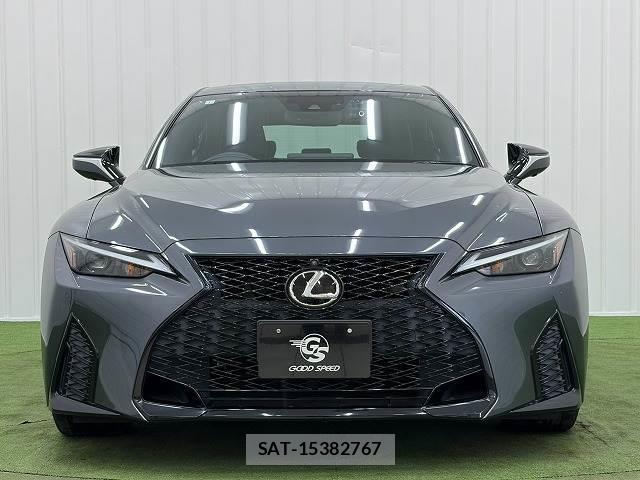 Lexus IS 2021-01 8866345-14