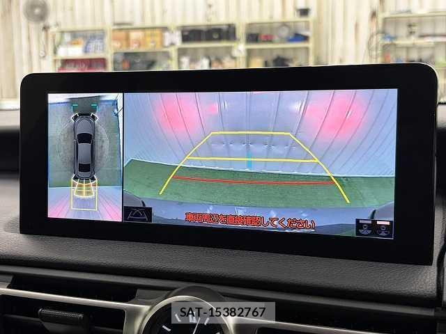 Lexus IS 2021-01 8866345-3