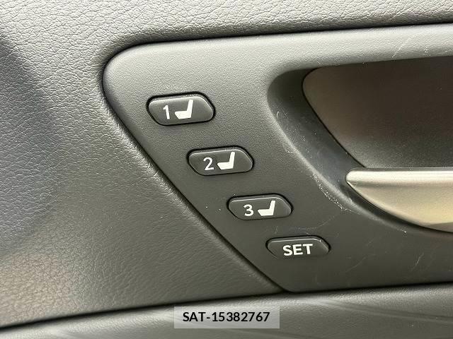 Lexus IS 2021-01 8866345-6