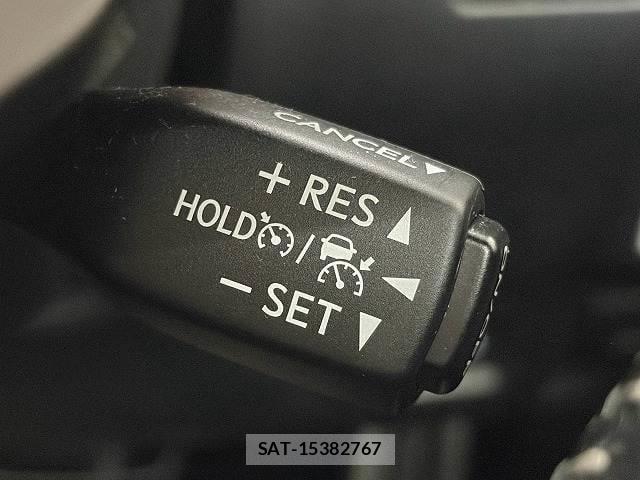 Lexus IS 2021-01 8866345-8