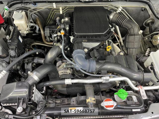 Suzuki JIMNY 2023-11 8866429-17