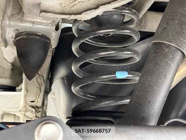 Suzuki JIMNY 2023-11 8866429-19