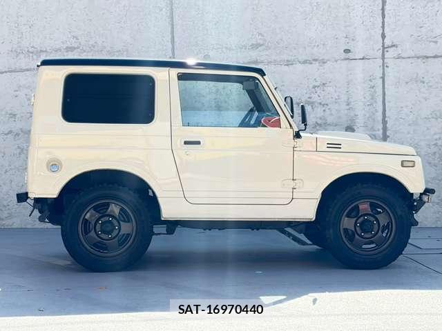 Suzuki JIMNY 1995 8866527-1