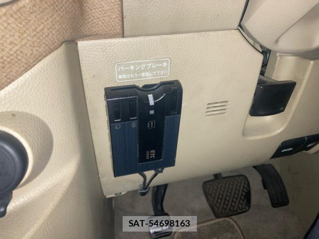 Nissan LAFESTA 2005-04 8865488-16