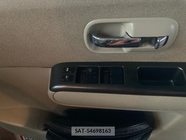 Nissan LAFESTA 2005-04 8865488-19