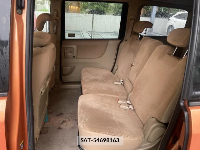 Nissan LAFESTA 2005-04 8865488-6