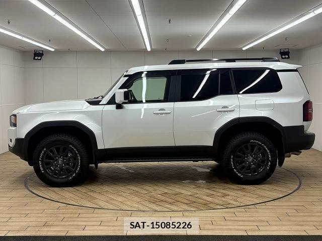 Toyota Land Cruiser 250 2024-12 8866173-16