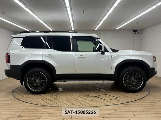 Toyota Land Cruiser 250 2024-12 8866173-17