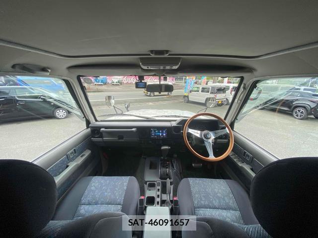 Toyota Land Cruiser 70 2004-07 8865986-11