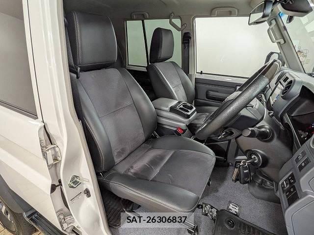 Toyota Land Cruiser 70 2024-07 8867371-10