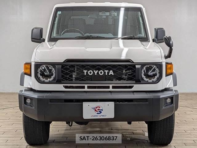 Toyota Land Cruiser 70 2024-07 8867371-14