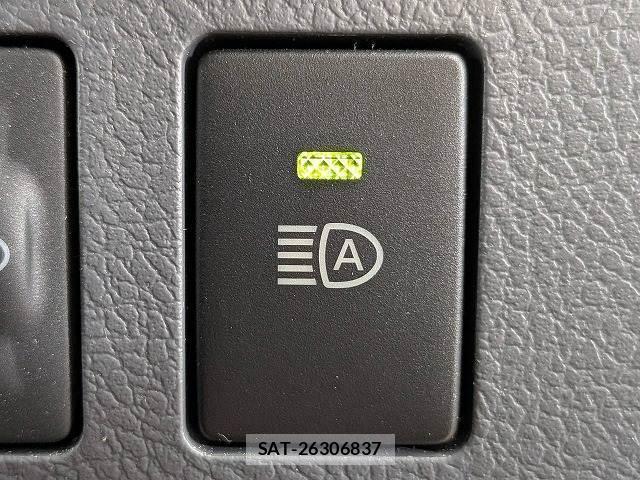 Toyota Land Cruiser 70 2024-07 8867371-7