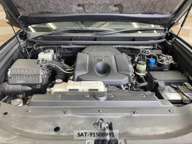 Toyota LAND CRUISER PRADO 2018-03 8867397-13