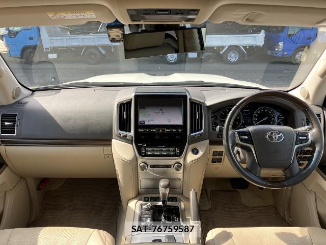 Toyota LAND CRUISER 2018-10 8865991-2