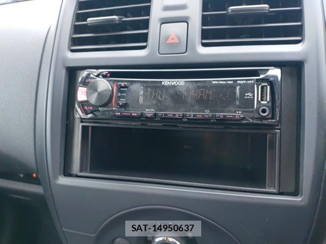 Nissan LATIO 2015-09 8865628-10