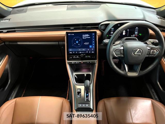 Lexus LBX 2024-02 8866092-1