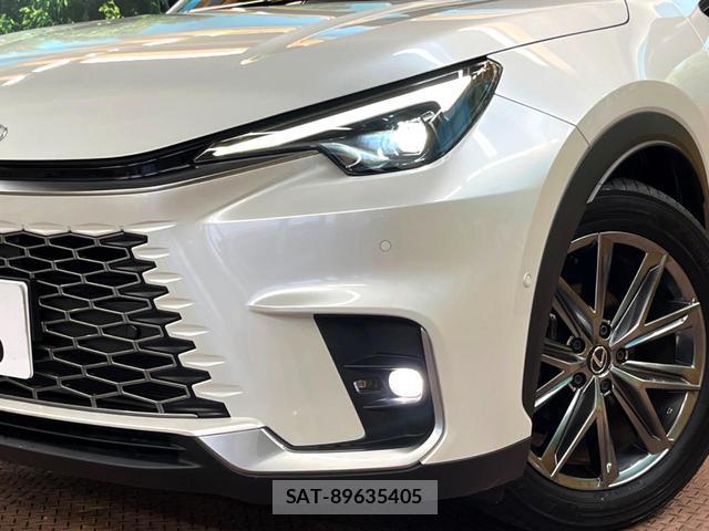 Lexus LBX 2024-02 8866092-11