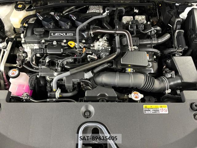 Lexus LBX 2024-02 8866092-17