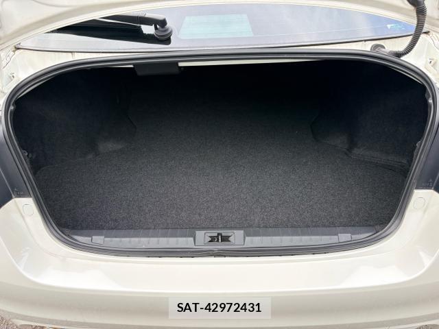 Subaru LEGACY B4 2018-10 8865674-18
