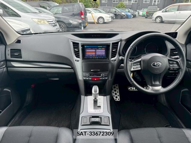 Subaru LEGACY TOURING WAGON 2012-09 8865675-2
