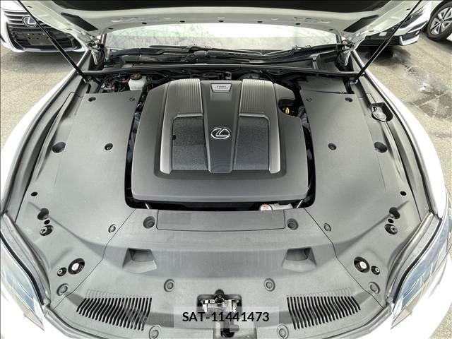 Lexus LS 2019-03 8865432-13