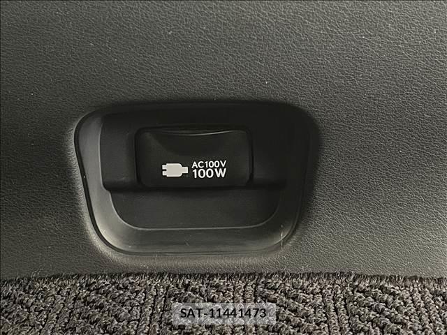 Lexus LS 2019-03 8865432-8