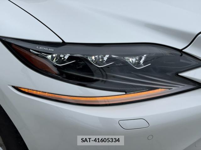 Lexus LS 2019-11 8865445-11