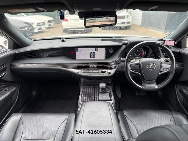 Lexus LS 2019-11 8865445-2