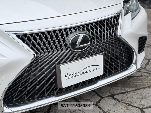 Lexus LS 2019-11 8865445-8
