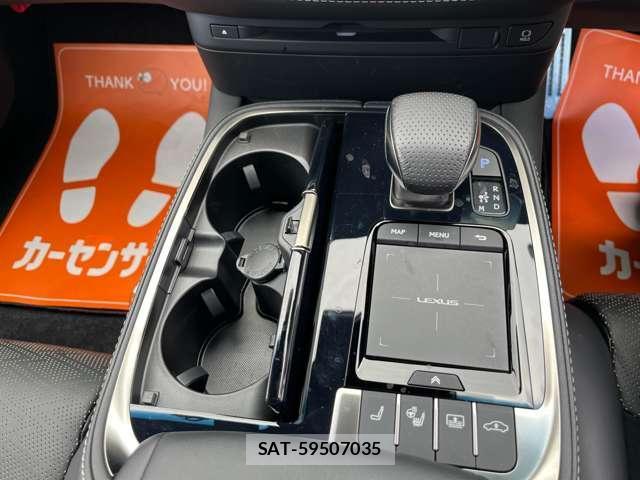 Lexus LS 2021-01 8866139-10
