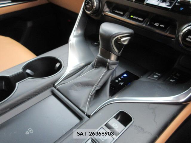 Lexus LX 2023-04 8865840-14