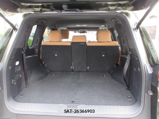 Lexus LX 2023-04 8865840-17