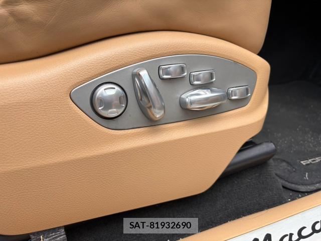 Porsche MACAN 2016-06 8866490-13