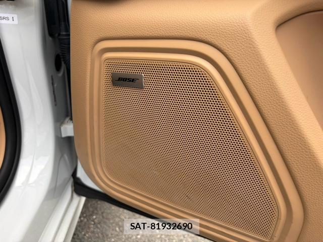 Porsche MACAN 2016-06 8866490-7