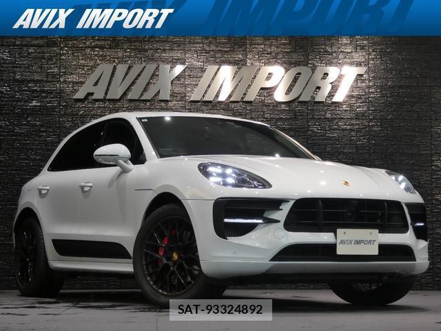 Porsche MACAN 2020-04 8866940-0
