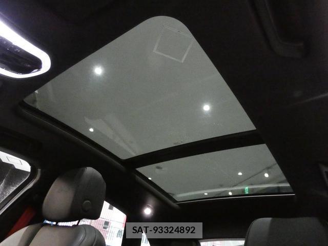 Porsche MACAN 2020-04 8866940-6