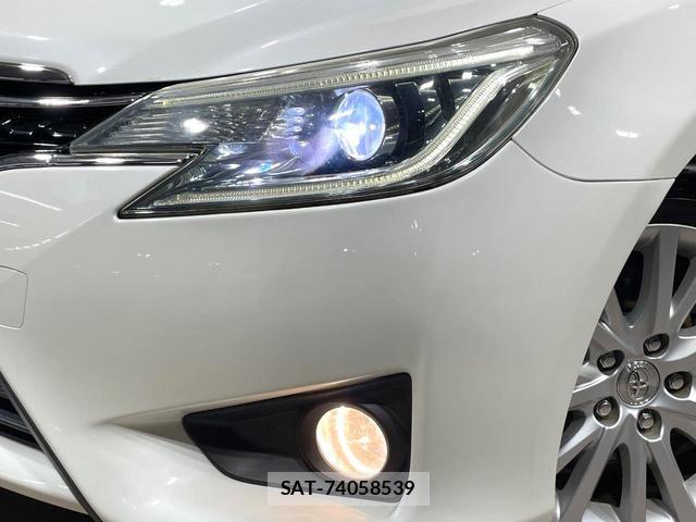 Toyota MARK X 2016-10 8866504-11