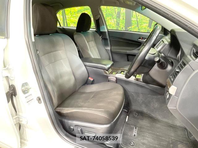 Toyota MARK X 2016-10 8866504-7