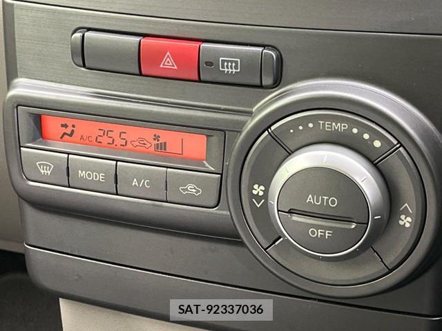 Daihatsu MOVE CONTE 2016-01 8866267-4