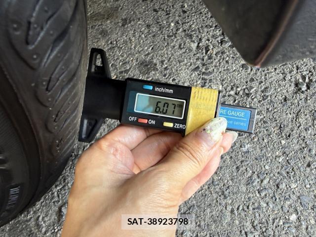 Daihatsu MOVE 2014-12 8866772-4
