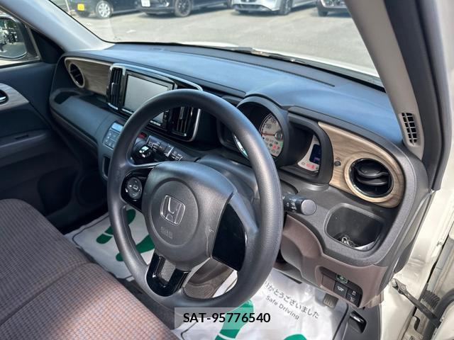Honda N-ONE 2017-10 8866694-12