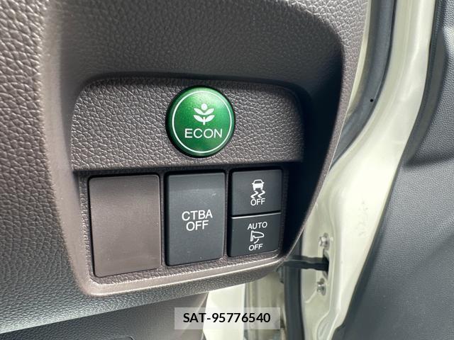 Honda N-ONE 2017-10 8866694-9